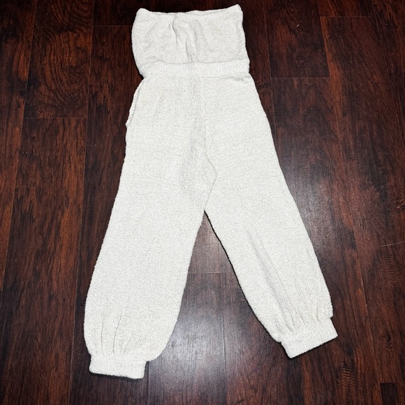 Elegant Cream Jumpsuit - Picture 8 of 16